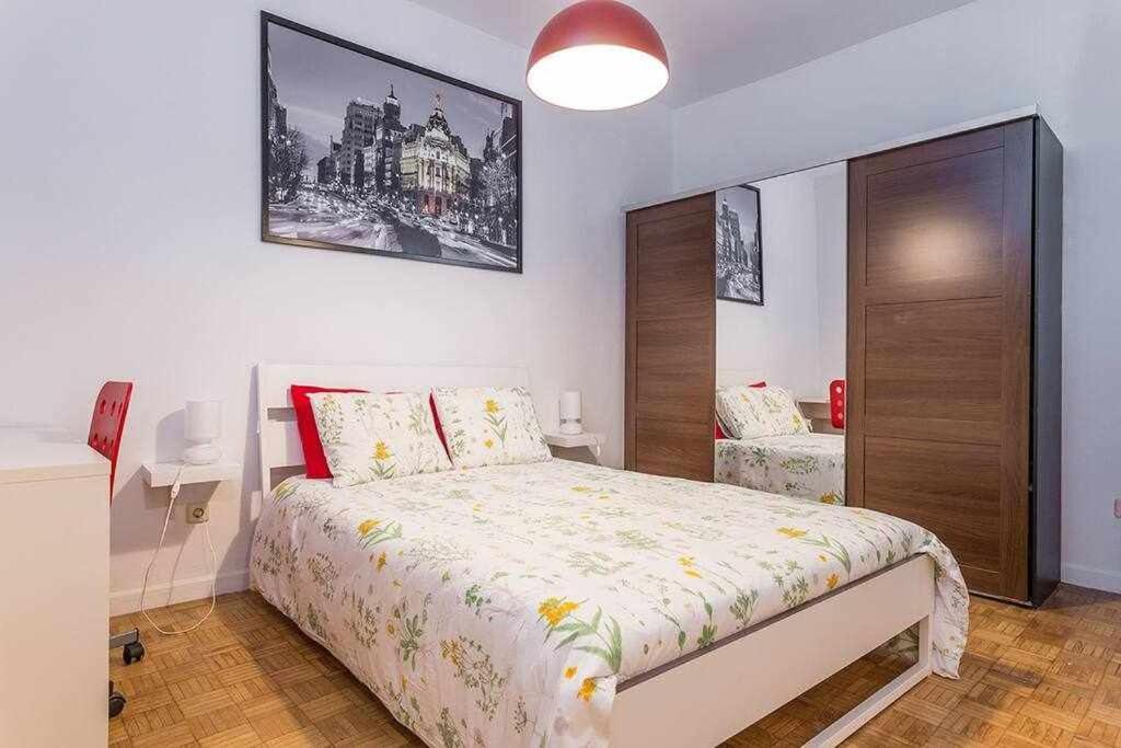 Апартаменты Piso Confortable Y Centrico Мадрид Экстерьер фото